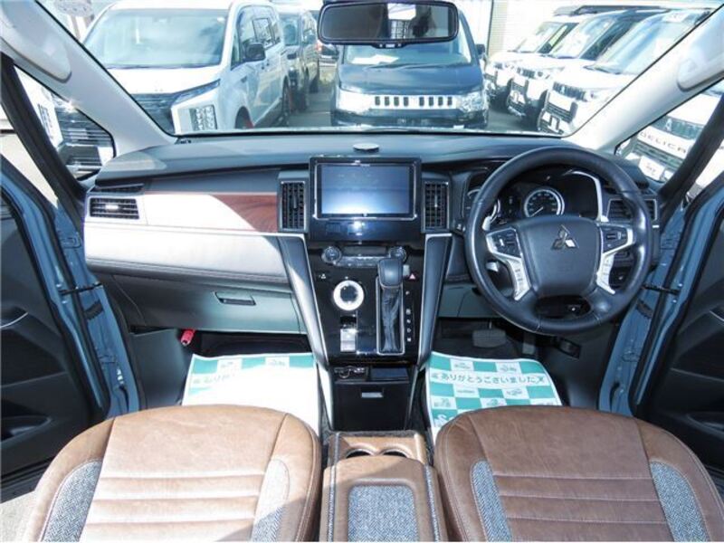 DELICA D5