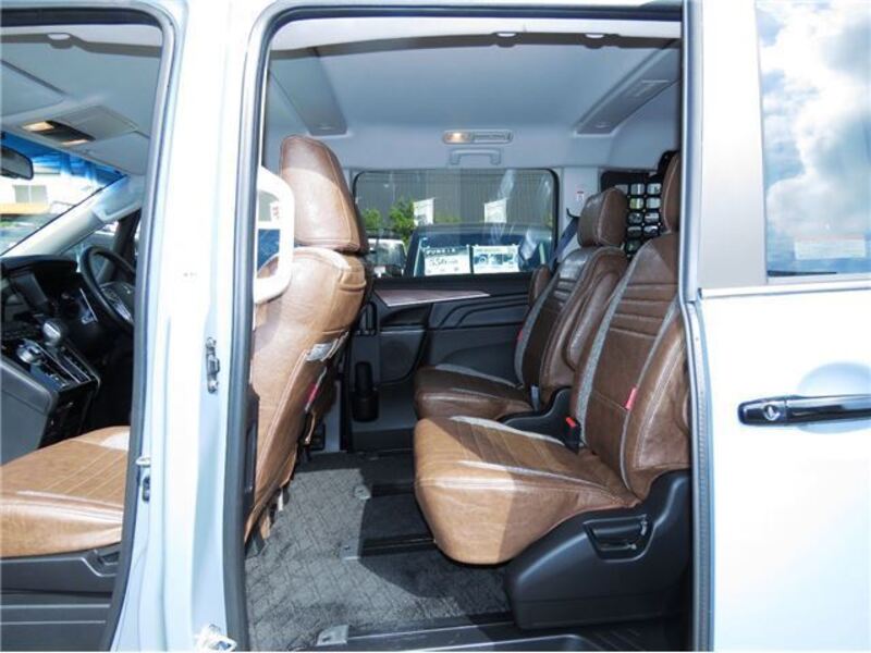 DELICA D5