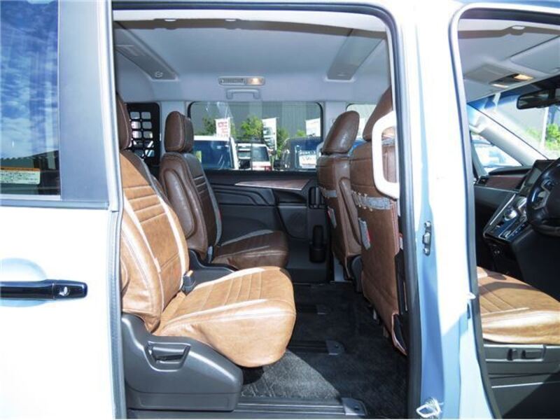 DELICA D5