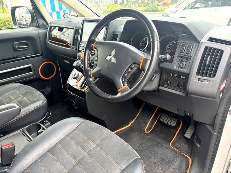 DELICA D5