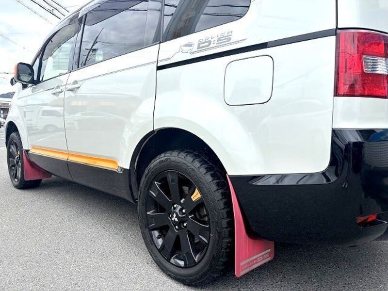 DELICA D5