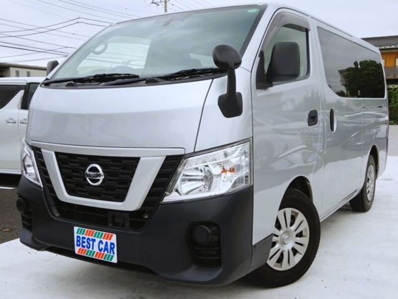 NV350 CARAVAN-0