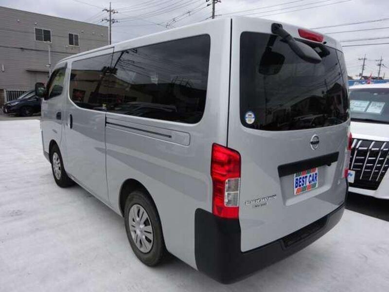 NV350 CARAVAN