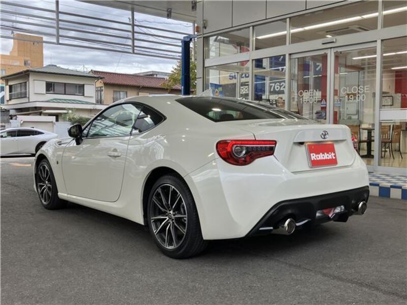 86