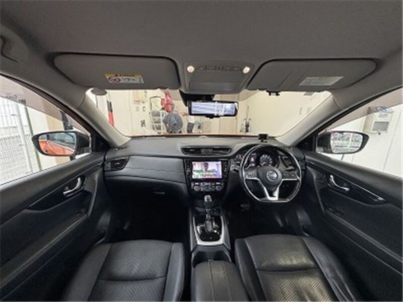 X-TRAIL