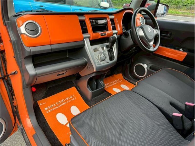 HUSTLER