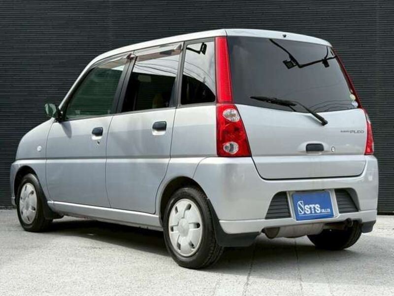 PLEO