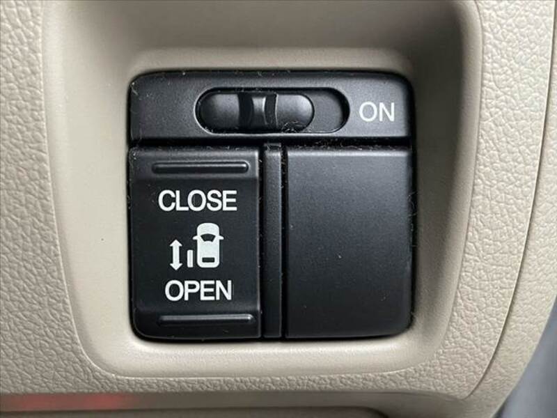 N BOX
