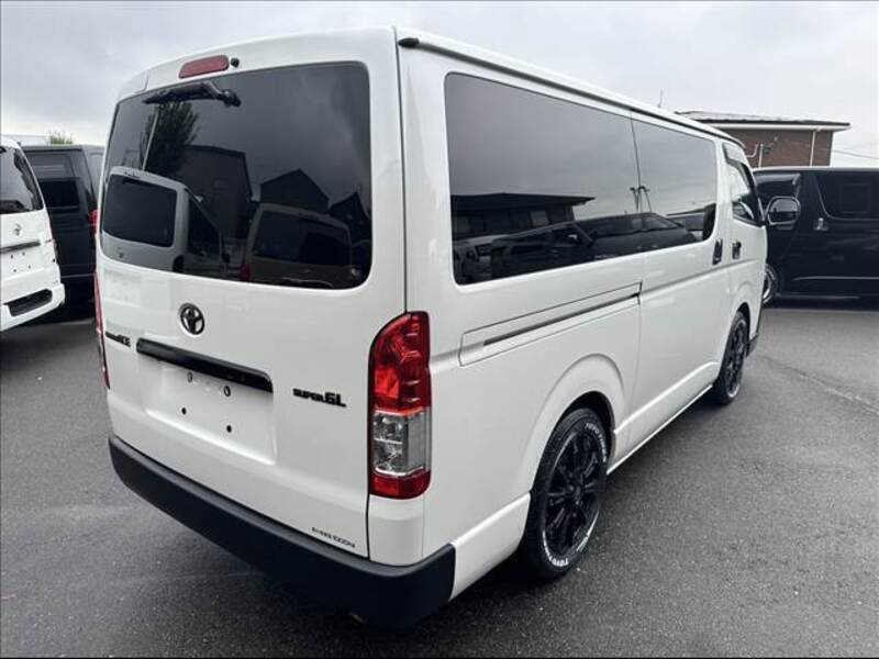 HIACE VAN