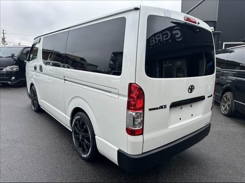 HIACE VAN