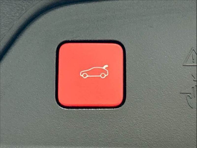 3008