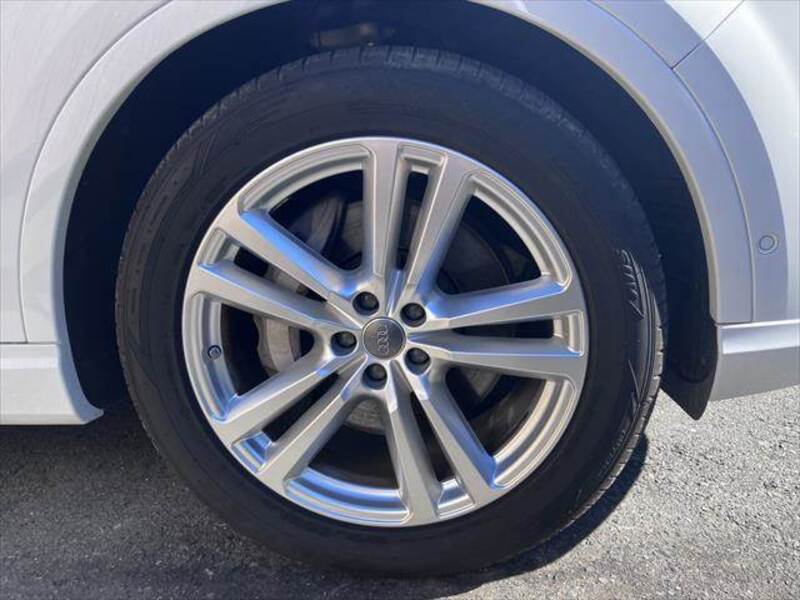 Q7