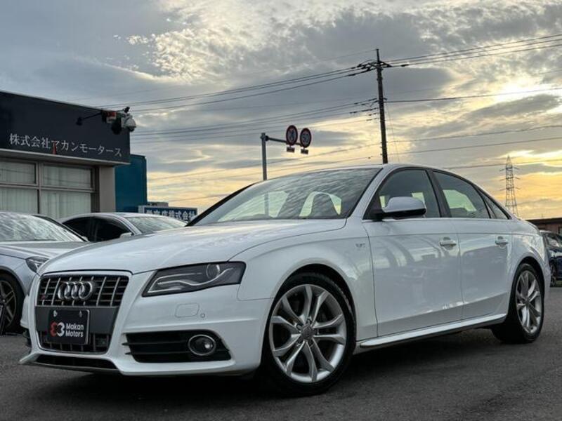 AUDI S4