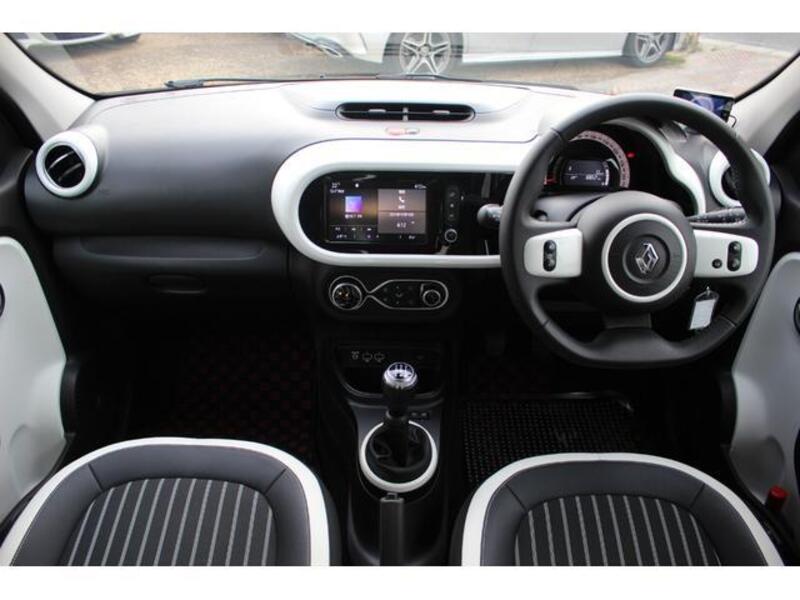 TWINGO
