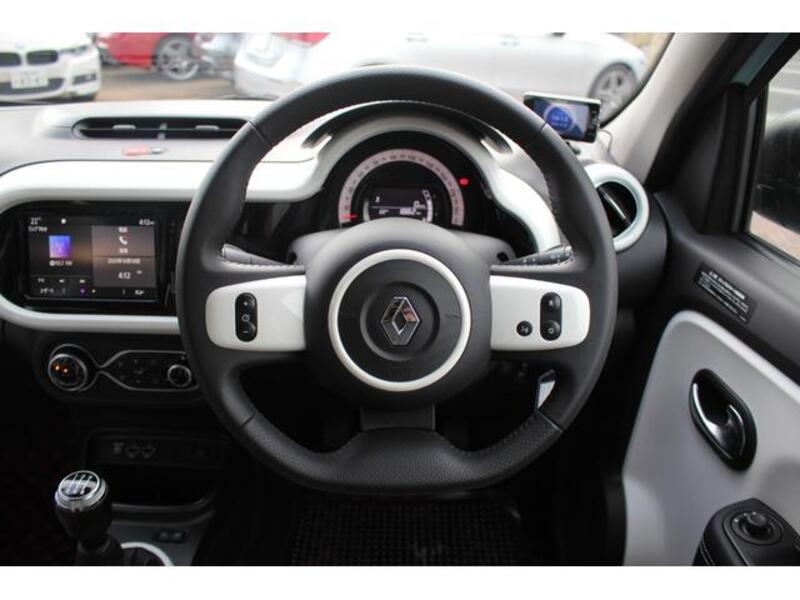 TWINGO