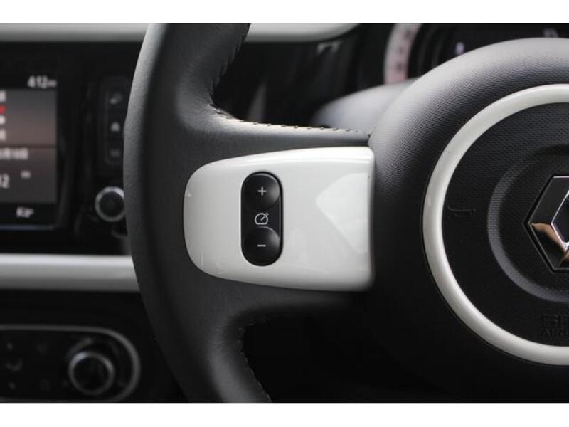 TWINGO