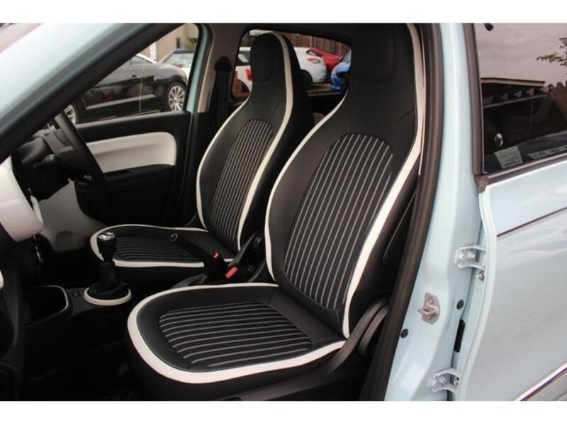 TWINGO