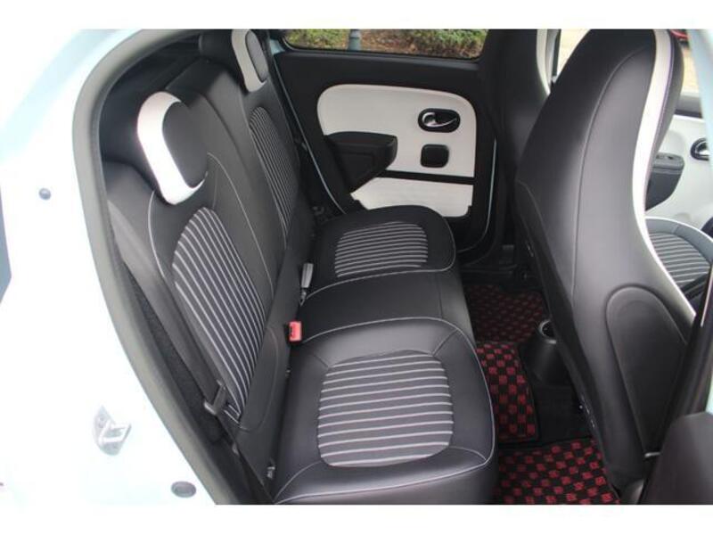 TWINGO