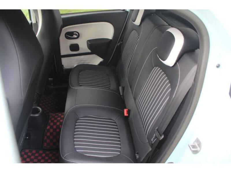 TWINGO