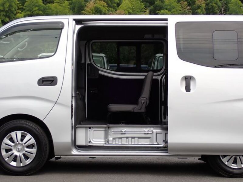 NV350 CARAVAN