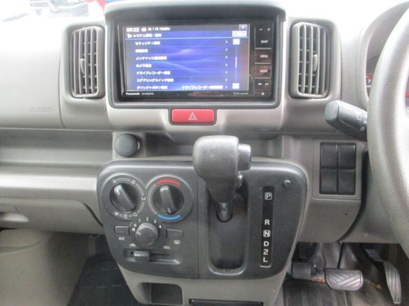 MINICAB VAN