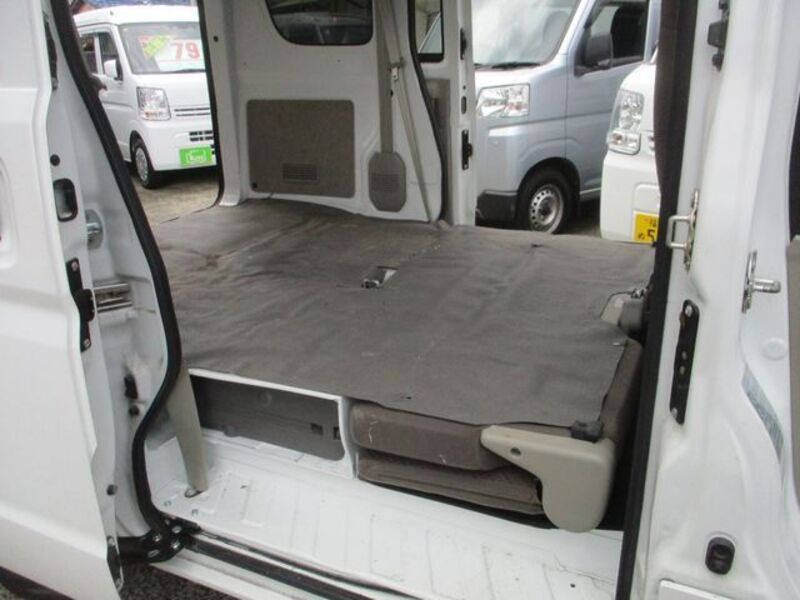 MINICAB VAN