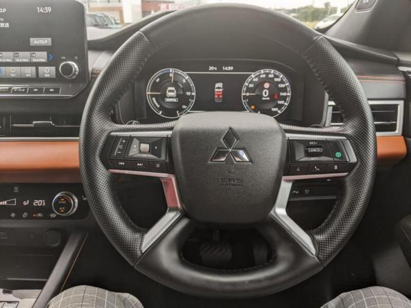 OUTLANDER PHEV