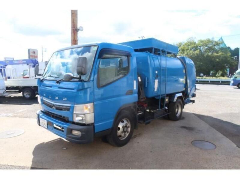 MITSUBISHI CANTER