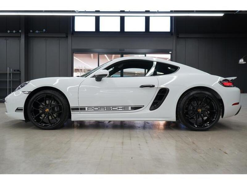 718 CAYMAN