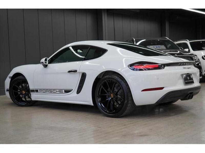 718 CAYMAN