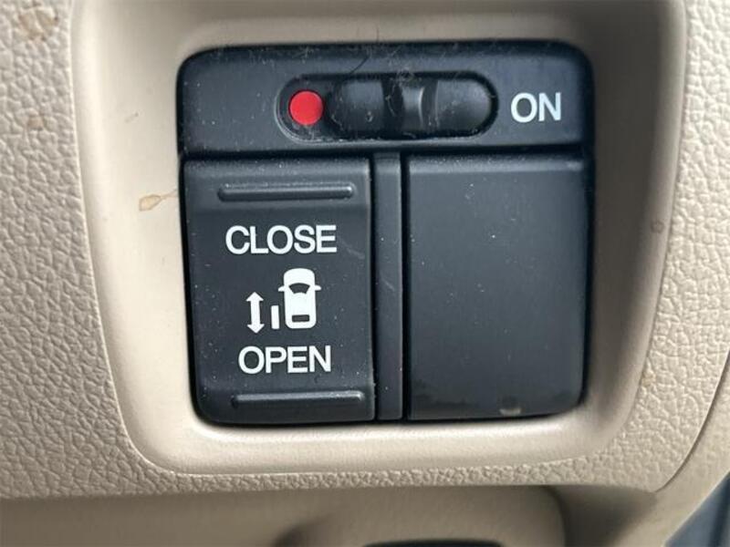 N BOX