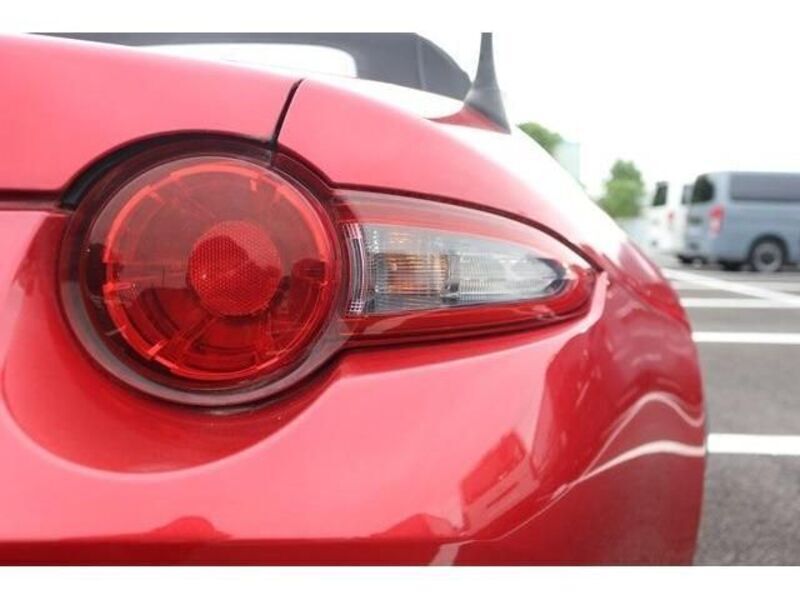 ROADSTER