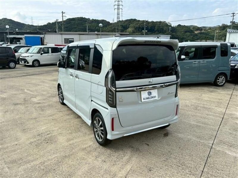 N BOX CUSTOM