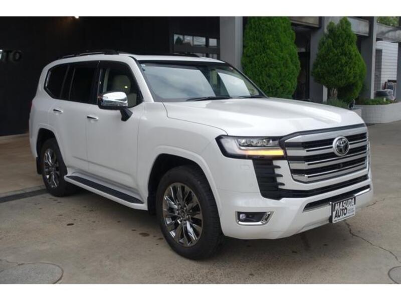 LAND CRUISER
