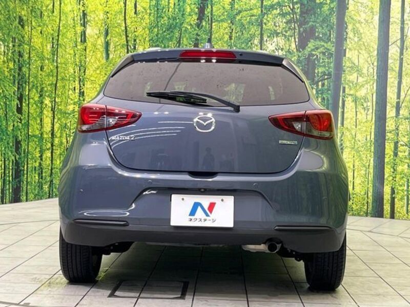MAZDA2