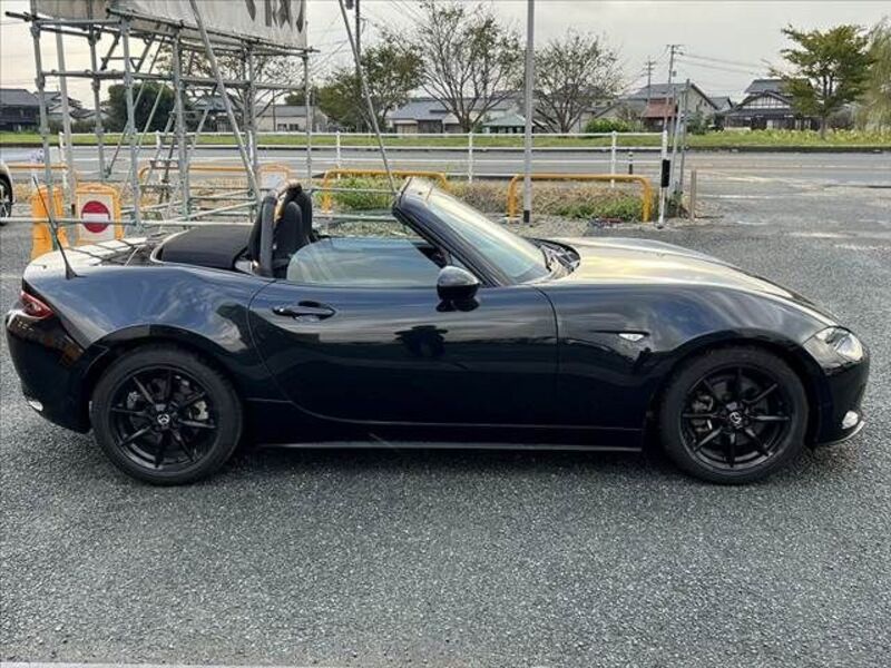 ROADSTER