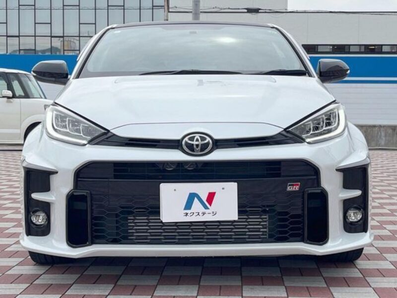 GR YARIS