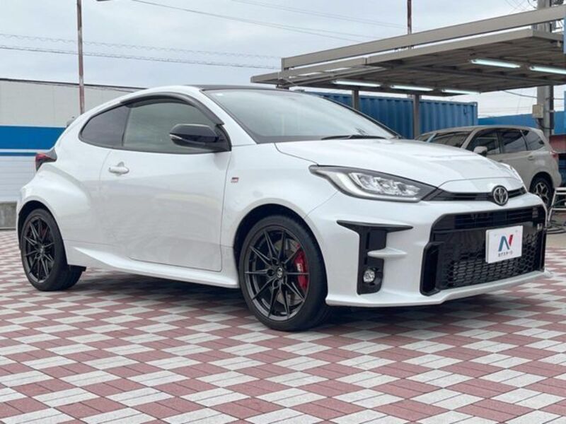 GR YARIS