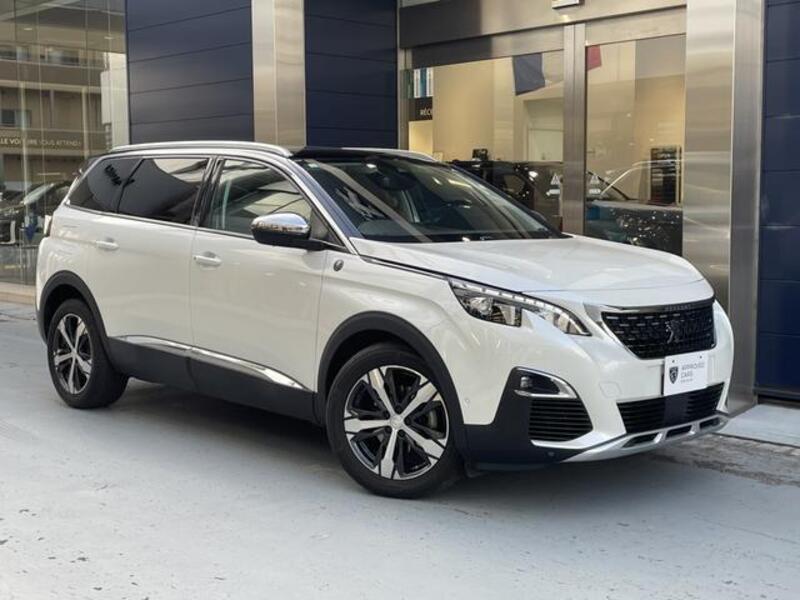 PEUGEOT 5008