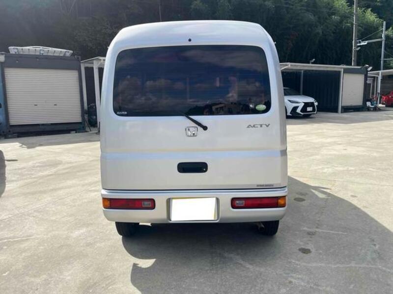 ACTY VAN