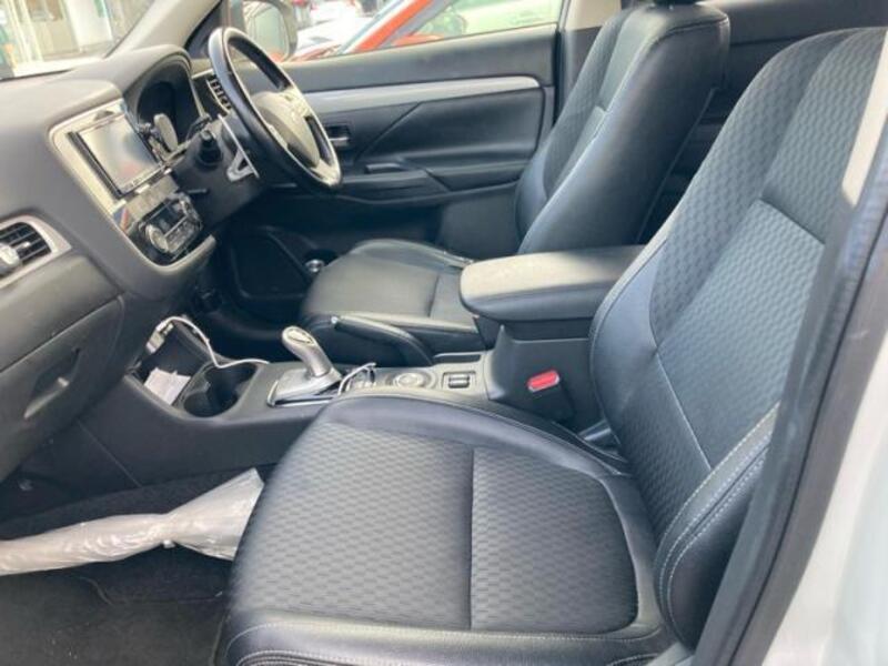 OUTLANDER PHEV