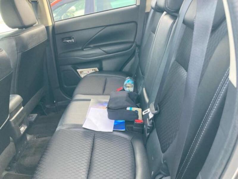 OUTLANDER PHEV