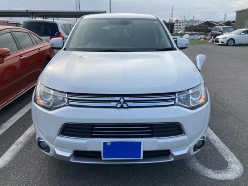 MITSUBISHI OUTLANDER PHEV