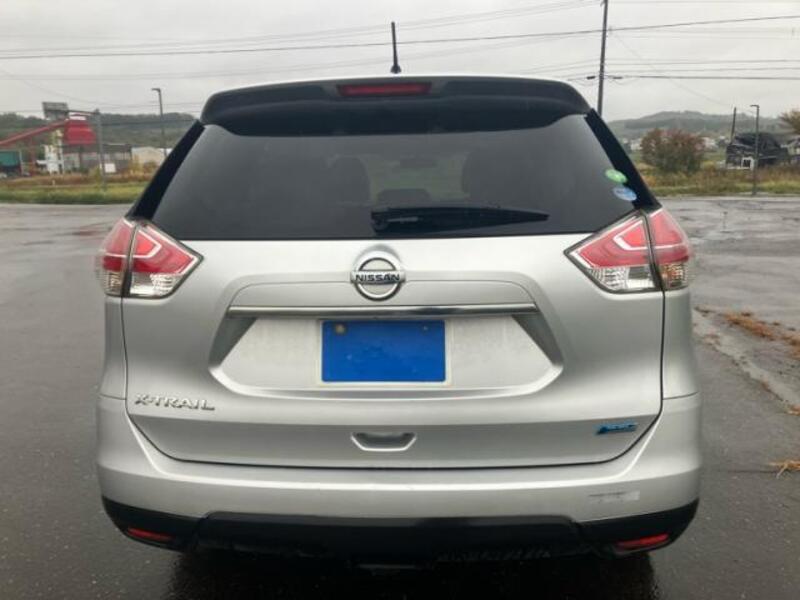 X-TRAIL