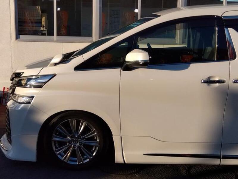 VELLFIRE