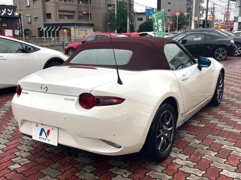 ROADSTER