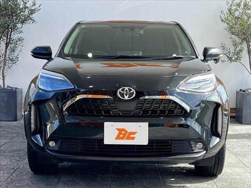YARIS CROSS