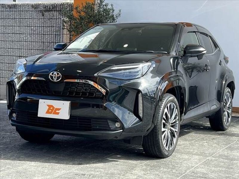 YARIS CROSS