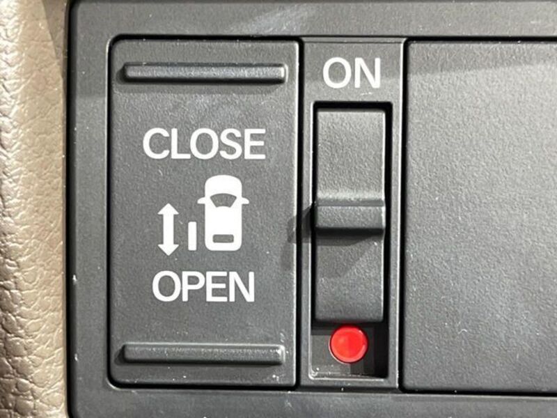 N BOX