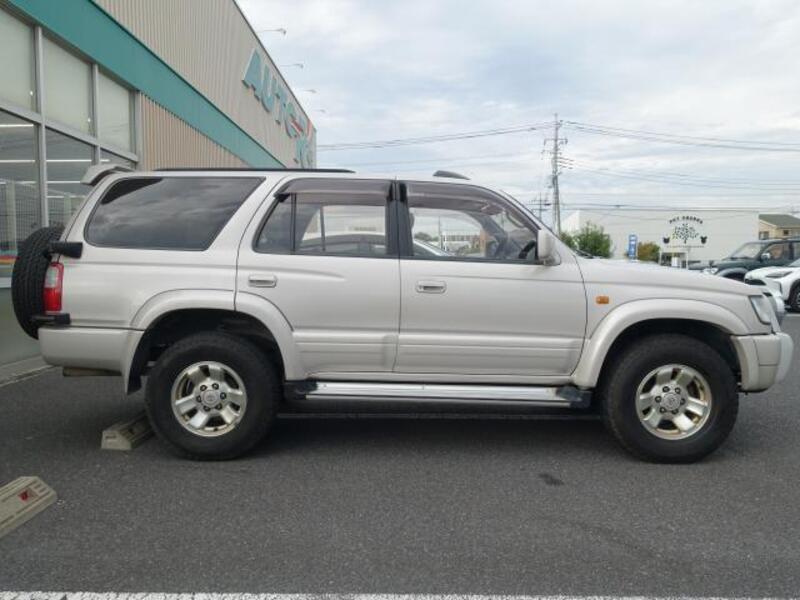 HILUX SURF